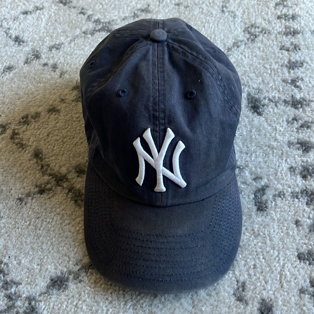 mlb yankees grey white hat